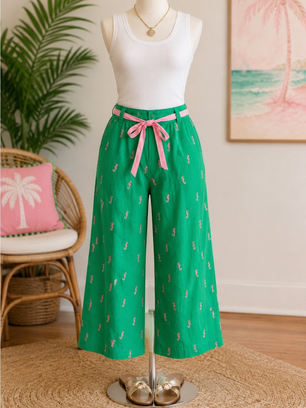 Lilly Pulitzer cords with sea horses. Pink green 8